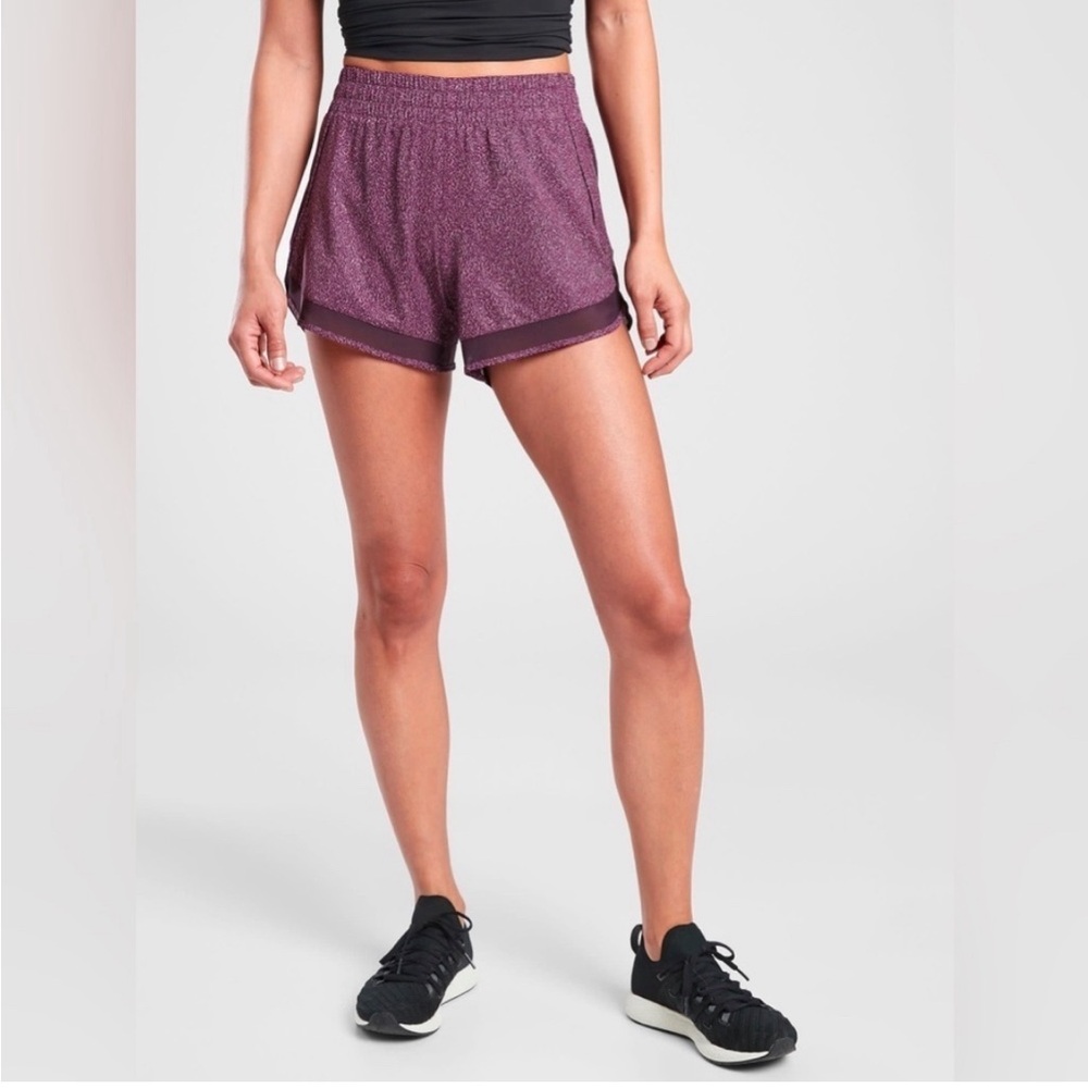 Athleta Women’s Printed Plum Mesh Racer Run Shorts 4” Medium NEW